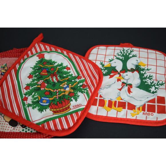Lot of 4 Vtg Christmas Hot Pads Reindeer Geese Tree Polka Dots Stripes Retro - Picture 4 of 4